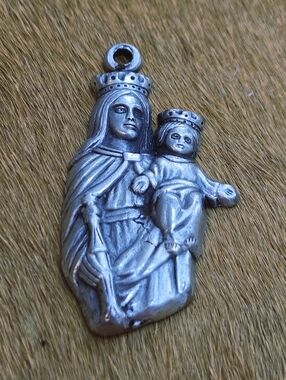 Vintage Religious Madonna and Child Silver Tone Pendant Stamped Italy
